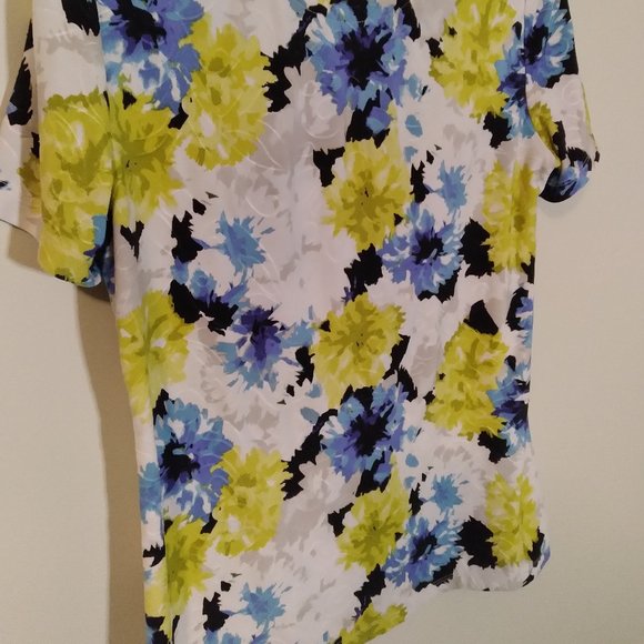 Floral Print JM Collection Top - Picture 6 of 7